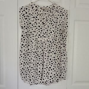 LOFT White and Black Sleeveless Blouse with Mandarin Collar